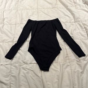boohoo off the shoulder bodysuit